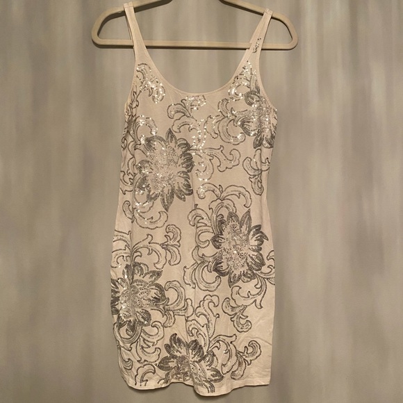 Express bathing suit cover up - Picture 2 of 4